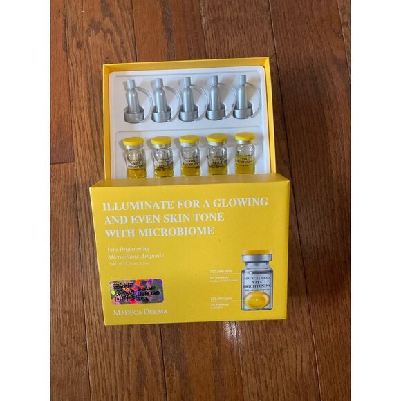 Madeca Derma Vita Brightening microbiome ampoules - 5 included - Picture 1 of 1
